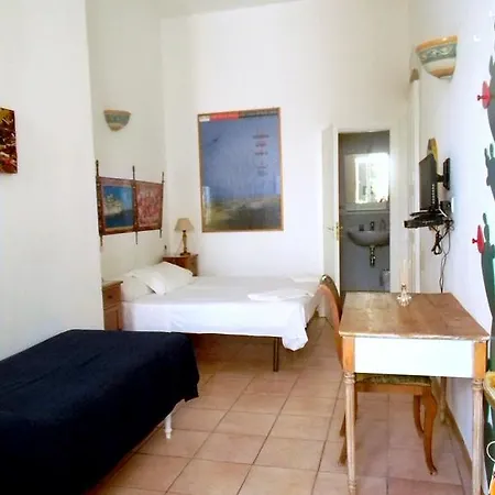 L'acanto Gæstehus 3*